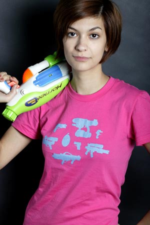 shirt-girl-guns-pink.jpg