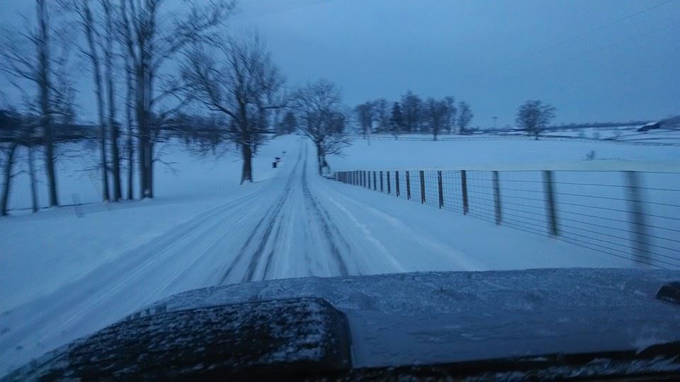 Leesburg -Newtown 2-10-2014 Another 3inches on top of the settled 7 down to Id guess 4 we got last weekb.jpg