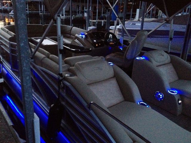 pontoon lighting 2.jpg